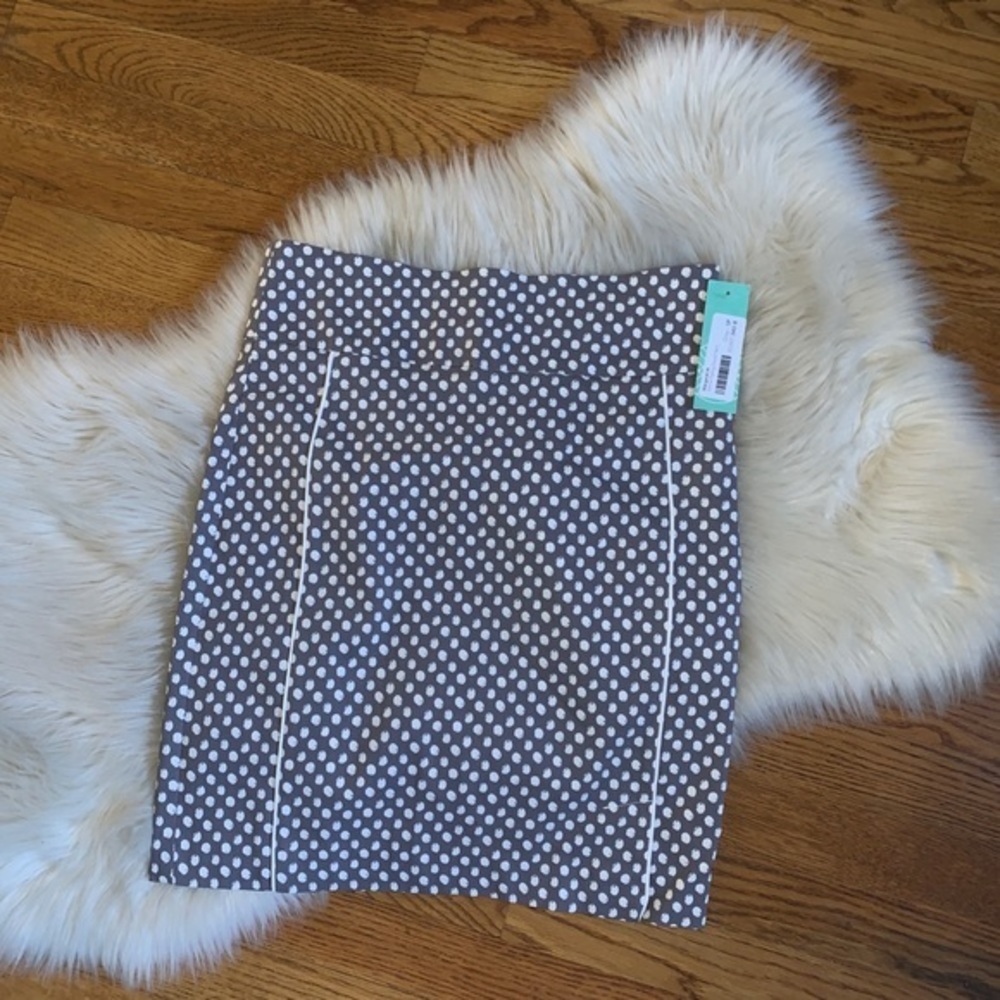 Stitch fix Margaret M stretch skirt gray polka‎ dot